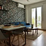 Apartamento Hosted By Gracie