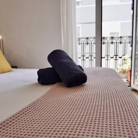 Hosted By Gracie Appartement *