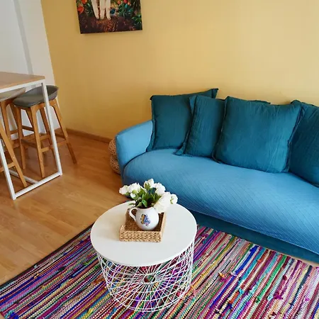 Hosted By Gracie Lägenhet