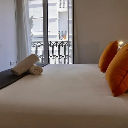 Hosted By Gracie Apartment *