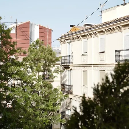 Hosted By Gracie Apartment Valencia
